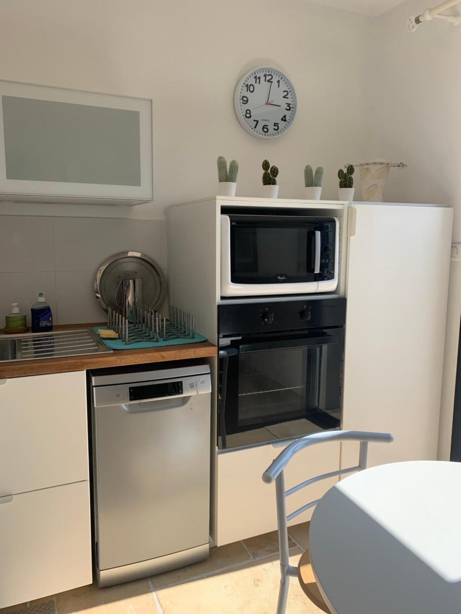 Appartement Entier Vue Sur Aix Екс ан Прованс Екстериор снимка